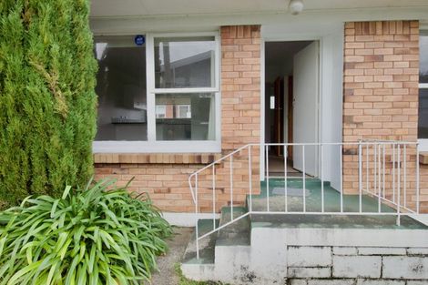 Photo of property in 3/242 Onewa Road, Birkenhead, Auckland, 0626