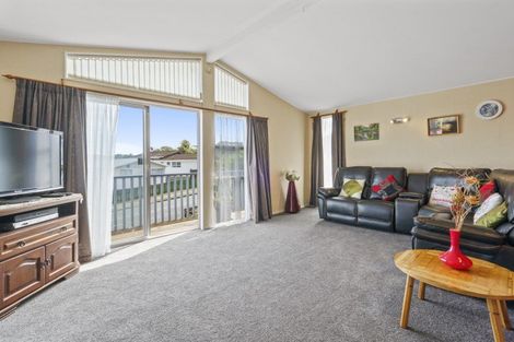 Photo of property in 15 Tweed Road, Papakowhai, Porirua, 5024