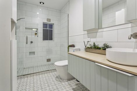 Photo of property in 181a Greenhithe Road, Greenhithe, Auckland, 0632