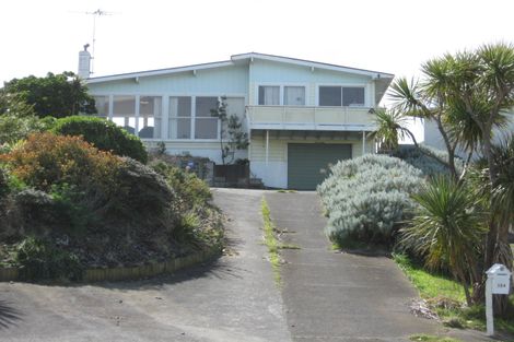 Photo of property in 134 Cornfoot Street, Castlecliff, Whanganui, 4501