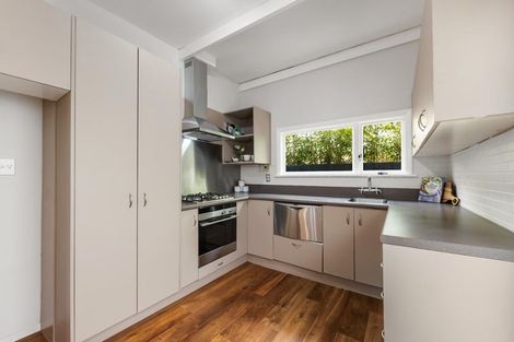 Photo of property in 1/166 Main Road, Redcliffs, Christchurch, 8081