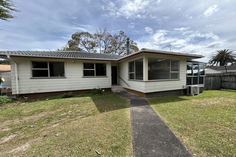 Photo of property in 77 Chilcott Road, Henderson, Auckland, 0612
