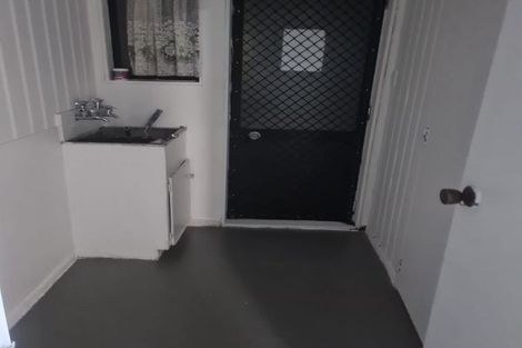 Photo of property in 72 Maplesden Drive, Clendon Park, Auckland, 2103