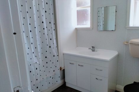 Photo of property in 72 Hewer Crescent, Naenae, Lower Hutt, 5011