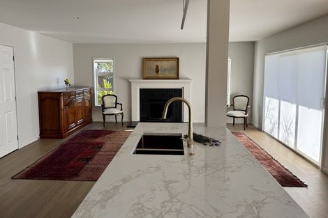 Photo of property in 127 Pah Road, Cockle Bay, Auckland, 2014