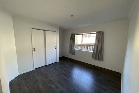 Photo of property in 35 Chesterfield Way, Orewa, 0931