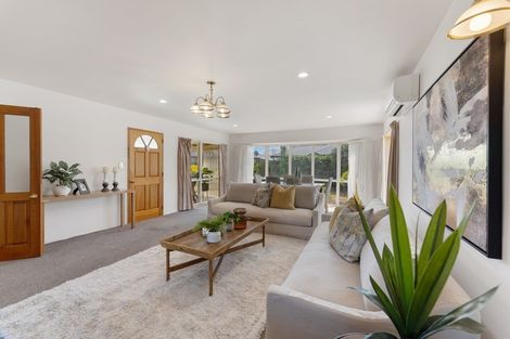 Photo of property in 166 Queenspark Drive, Parklands, Christchurch, 8083
