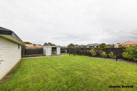 Photo of property in 20 Aspen Way, Kelvin Grove, Palmerston North, 4414