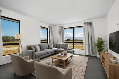 Photo of property in 21 Thyme Fields Road, Springvale, 9393