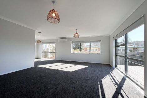 Photo of property in 48 Bodi Place, Te Atatu South, Auckland, 0610