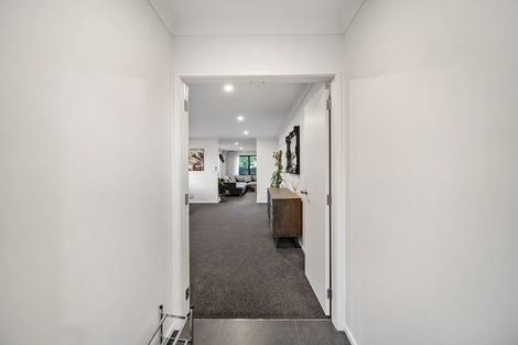 Photo of property in 5a Pukaki Road, Mangere, Auckland, 2022