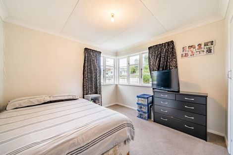 Photo of property in 4 Sharpe Crescent, Wainuiomata, Lower Hutt, 5014