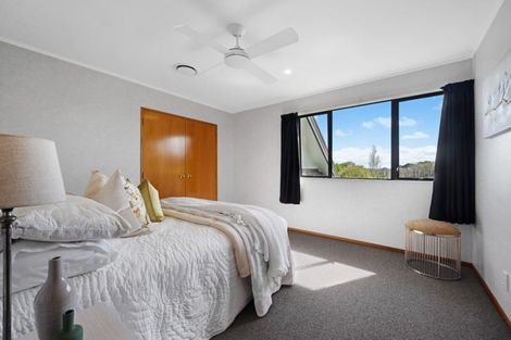 Photo of property in 30 Clifton Road, Whitford, Howick, 2571