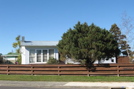 Photo of property in 14 President Avenue, Papakura, 2110