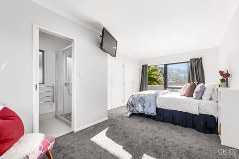 Photo of property in 175 Tirohanga Road, Tirohanga, Lower Hutt, 5010