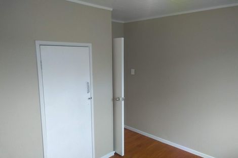 Photo of property in 59 Chilcott Road, Henderson, Auckland, 0612