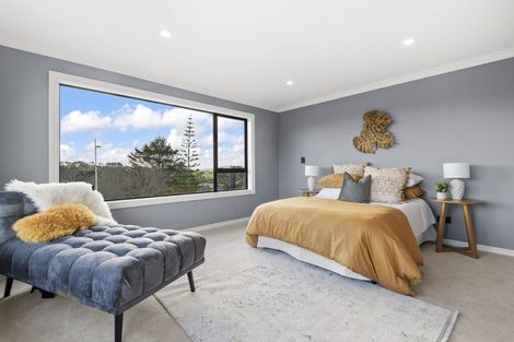 Photo of property in 2 Taku Close, Long Bay, Auckland, 0630