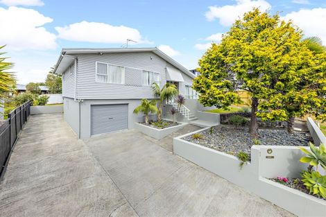 Photo of property in 7 Beldon Place, Pakuranga Heights, Auckland, 2010