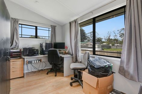 Photo of property in 31f Springs Road, Parakai, 0830