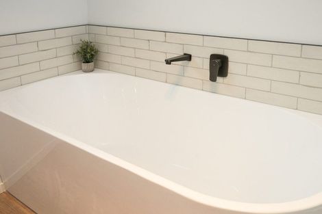 Photo of property in 5a Anglesey Place, Awapuni, Palmerston North, 4412