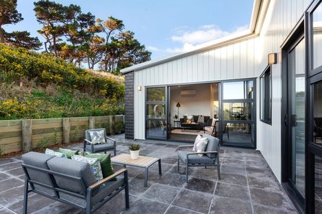 Photo of property in 11 Paul Adams Way, Aotea, Porirua, 5024