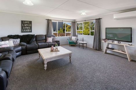 Photo of property in 40 Conclusion Street, Ascot Park, Porirua, 5024