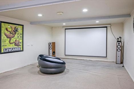 Photo of property in 12 Savoy Road, Glen Eden, Auckland, 0602