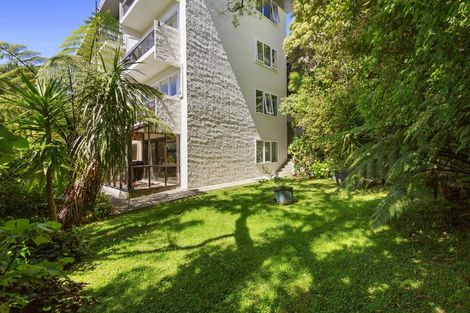 Photo of property in 4/116 Mairangi Road, Wilton, Wellington, 6012