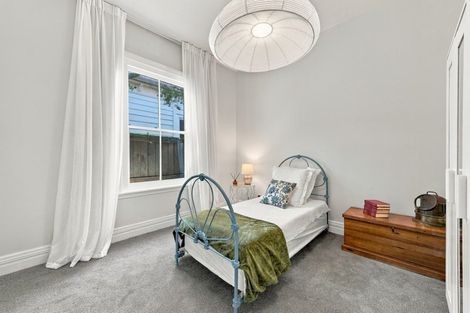Photo of property in 94 Holly Road, St Albans, Christchurch, 8014