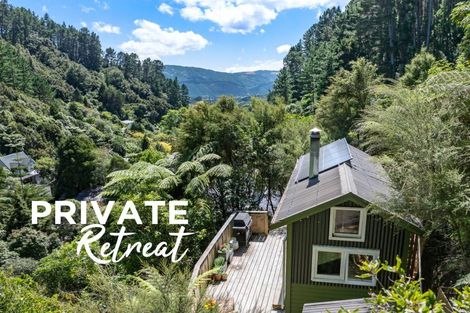 Photo of property in 159 Pinehaven Road, Pinehaven, Upper Hutt, 5019