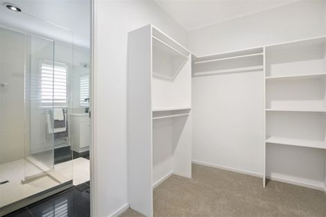 Photo of property in 24a Alexander Street, Cockle Bay, Auckland, 2014