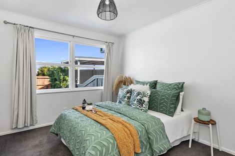 Photo of property in 1 Warwick Avenue, St Andrews, Hamilton, 3200