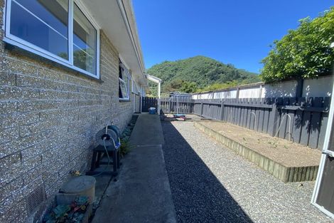 Photo of property in 18b Nelson Square, Picton, 7220