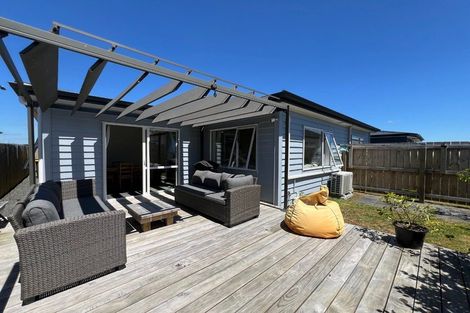 Photo of property in 33 Katipo Road, Takanini, 2112