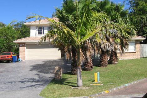 Photo of property in 16 Shannon Place, Torbay, Auckland, 0630