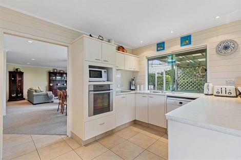 Photo of property in 34 Santa Monica Drive, Papamoa Beach, Papamoa, 3118