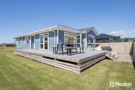 Photo of property in 4 Sandy Place, Waihi Beach, 3611