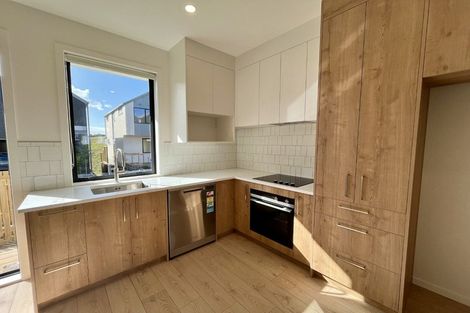 Photo of property in 12/21 Makomako Drive, Orewa, 0931