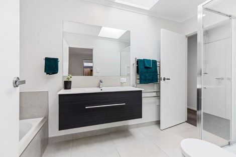 Photo of property in 6 Belt Lane, Papamoa, 3118