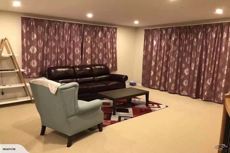 Photo of property in 8 Ilam Lane, Fairview Heights, Auckland, 0632