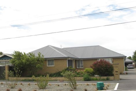 Photo of property in 2/17 Fairfield Avenue, Addington, Christchurch, 8024