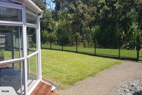 Photo of property in 10 Waimoko Glen, Swanson, Auckland, 0612