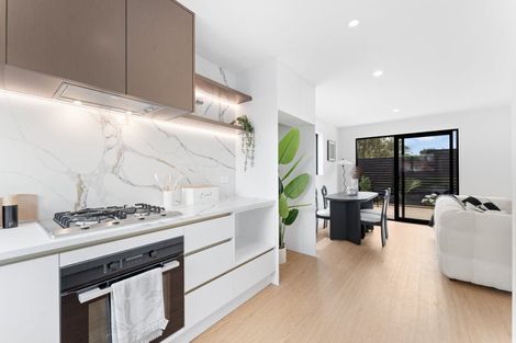 Photo of property in 42d Velma Road, Hillcrest, Auckland, 0627