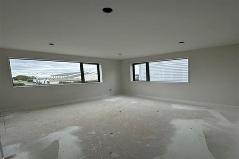 Photo of property in 125 Grove Road, Papakura, 2110