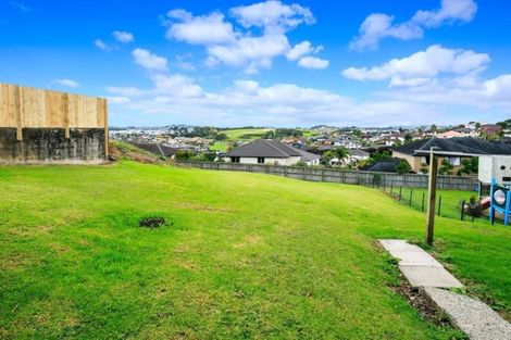 Photo of property in 658 East Coast Road, Pinehill, Auckland, 0630