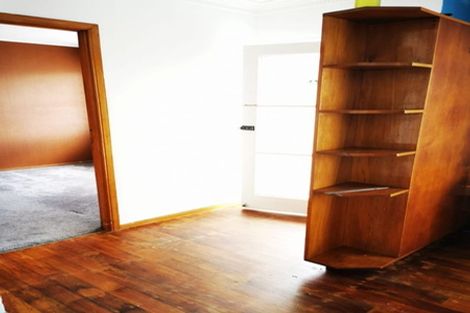 Photo of property in 2/430 Mount Albert Road, Mount Roskill, Auckland, 1041