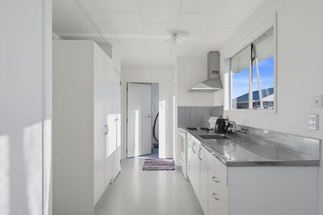 Photo of property in 8 Kilkee Terrace, Flaxmere, Hastings, 4120