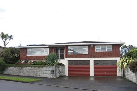 Photo of property in 5 Redwood Grove, Hokowhitu, Palmerston North, 4410