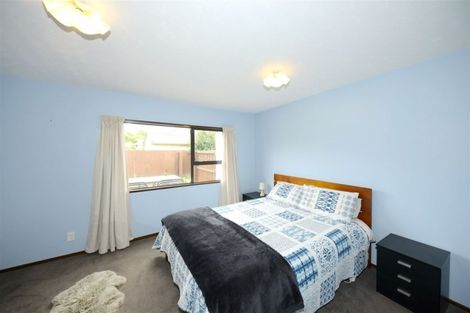 Photo of property in 4 Geraldo Place, Russley, Christchurch, 8042