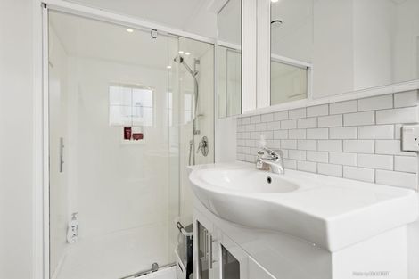 Photo of property in 25 Satara Crescent, Khandallah, Wellington, 6035